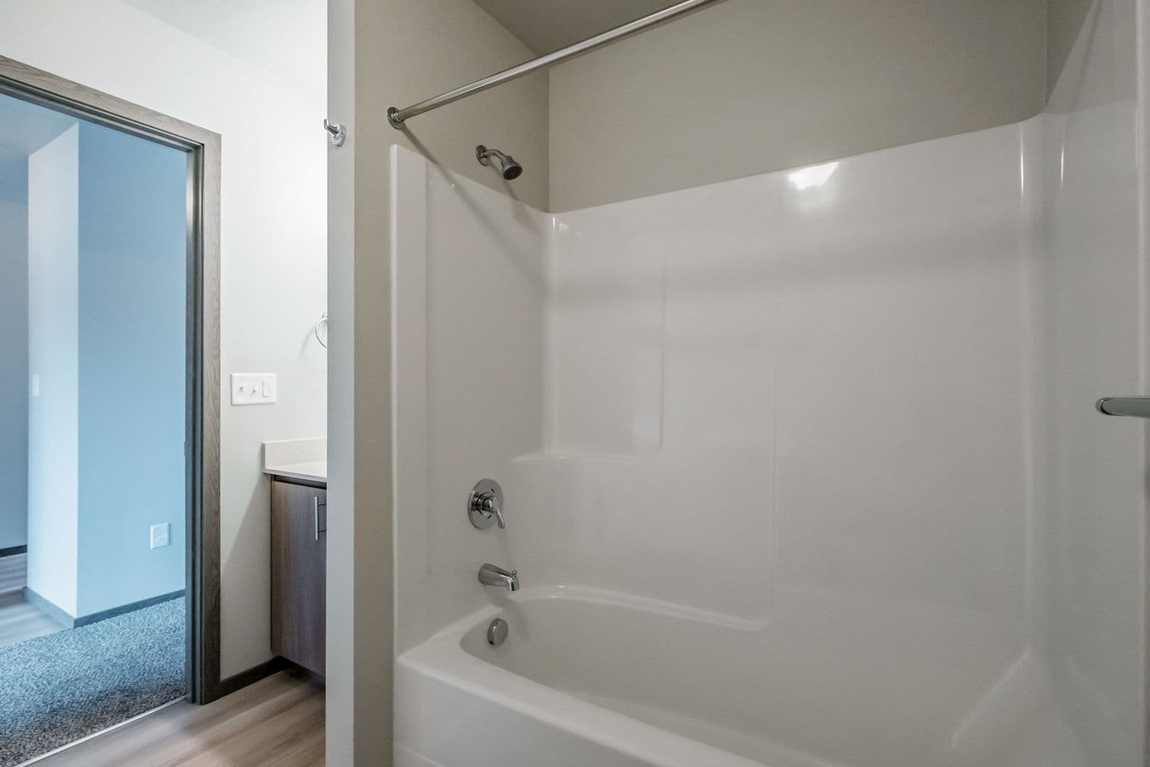 Salem Apartment: 178-210 SE Lancaster Dr.
