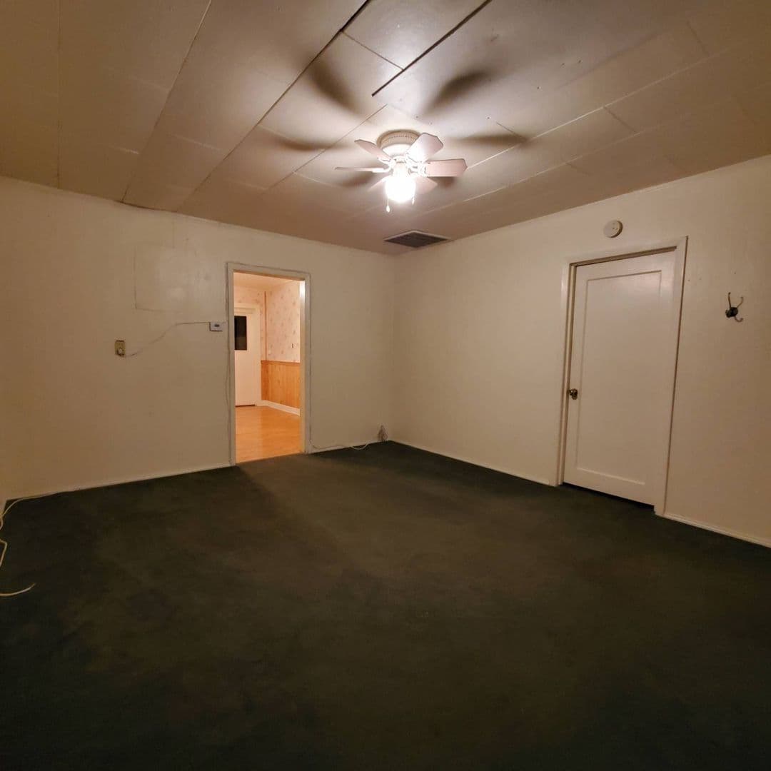 Brownsville House: 199 Locust Ave