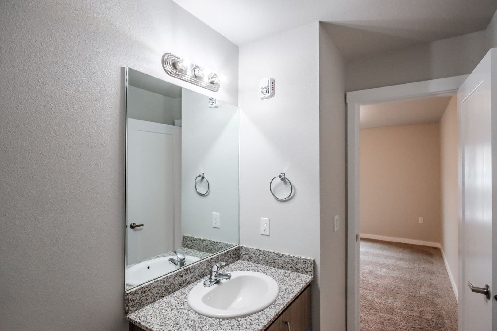 McMinnville Apartment: 240 NE Fircrest Drive #105