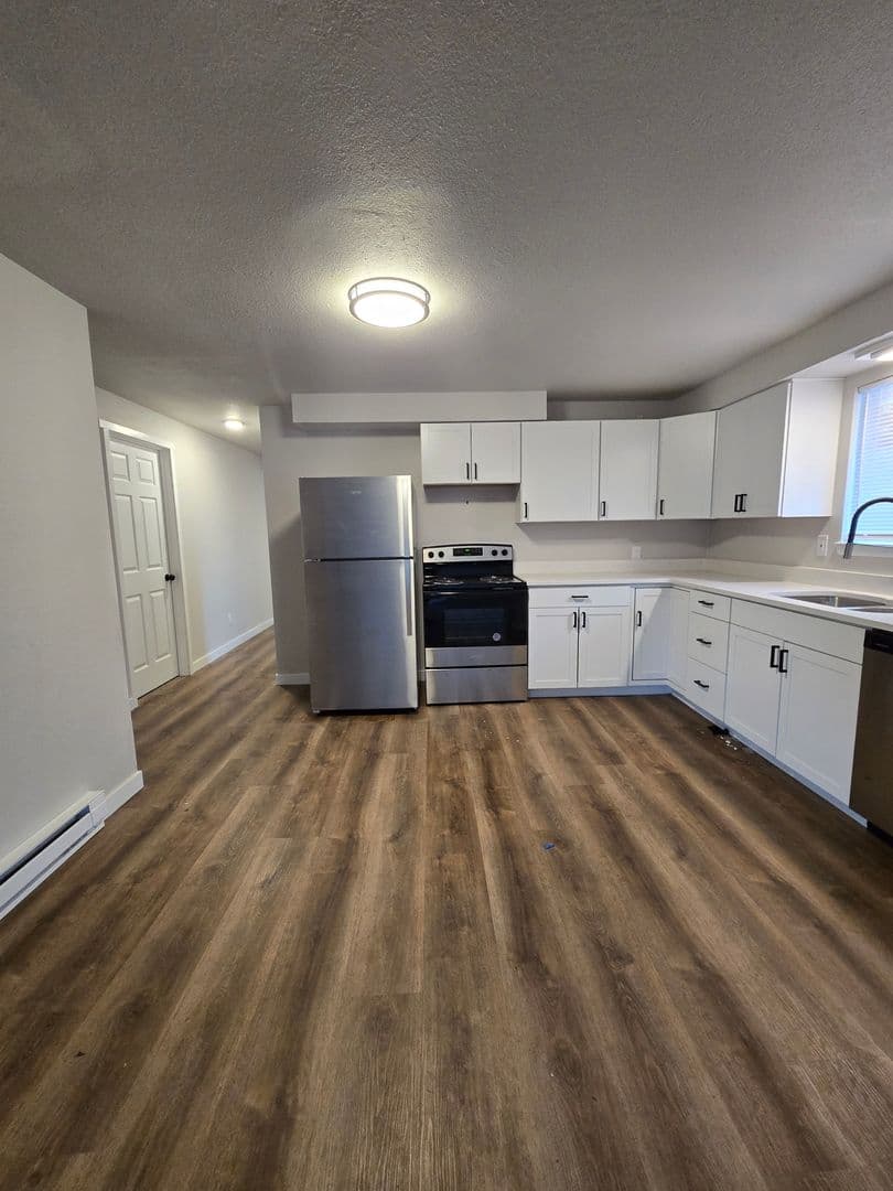 Albany Apartment: 2622-2628 Oak St. SE