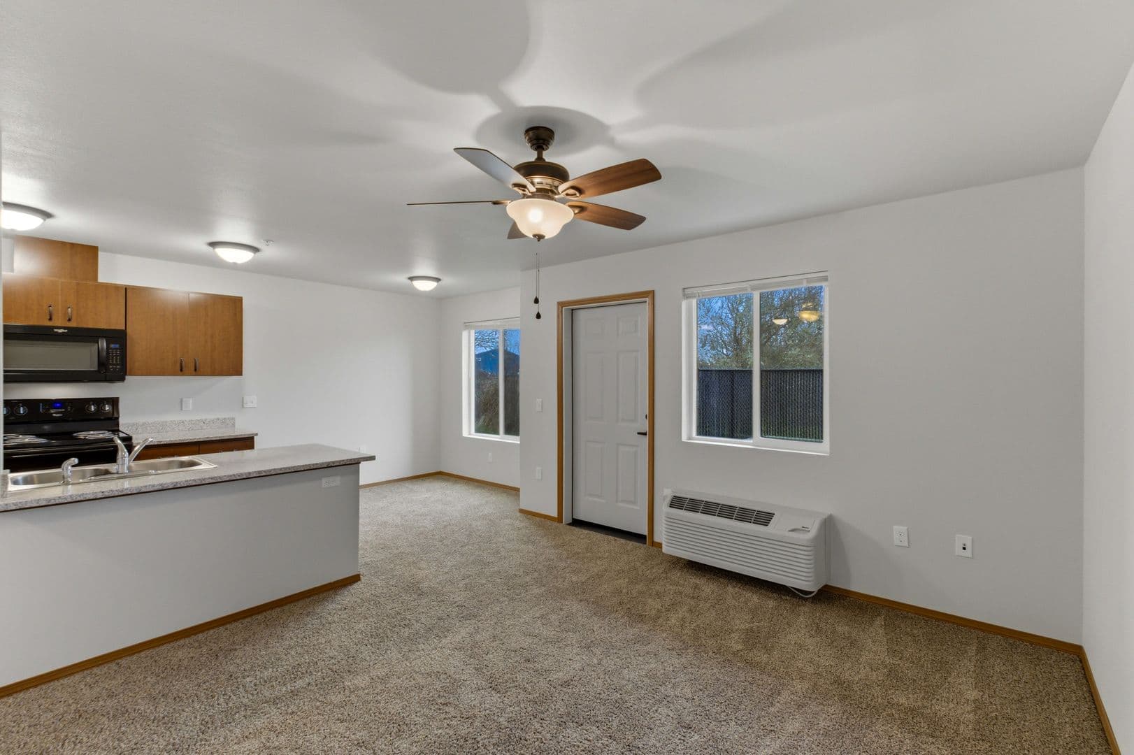 Philomath Apartment: 1933 College St