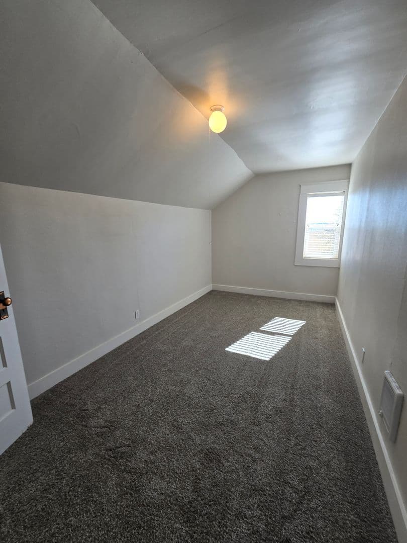 Albany House: 29626 Highway 34 SW