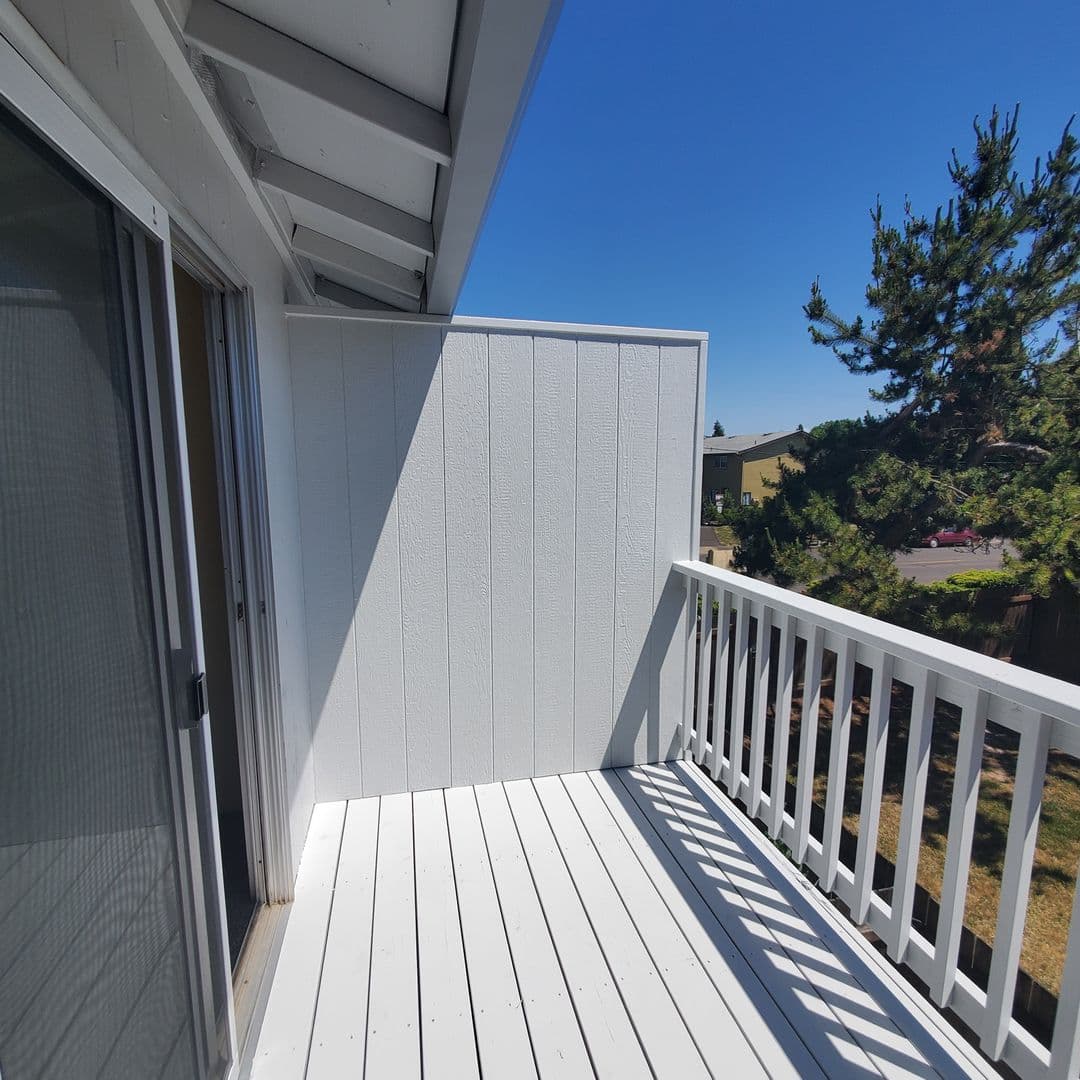 Albany Apartment: 462 26th Ave SE