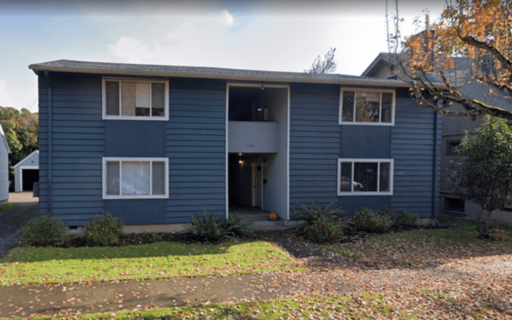 Corvallis Apartment: 325 NW 9th St