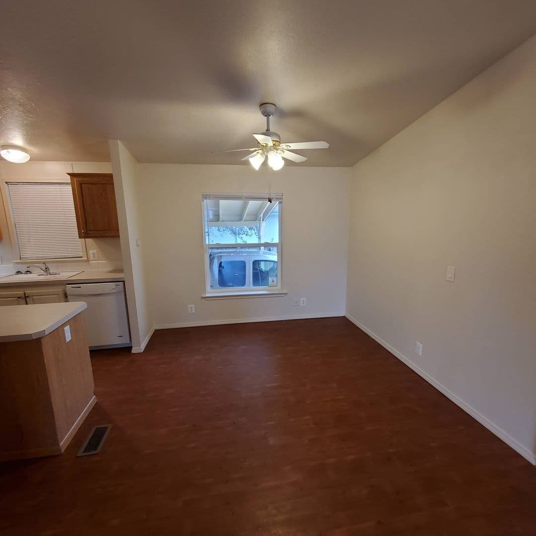 Tangent Condo: 33175 McFarland Road