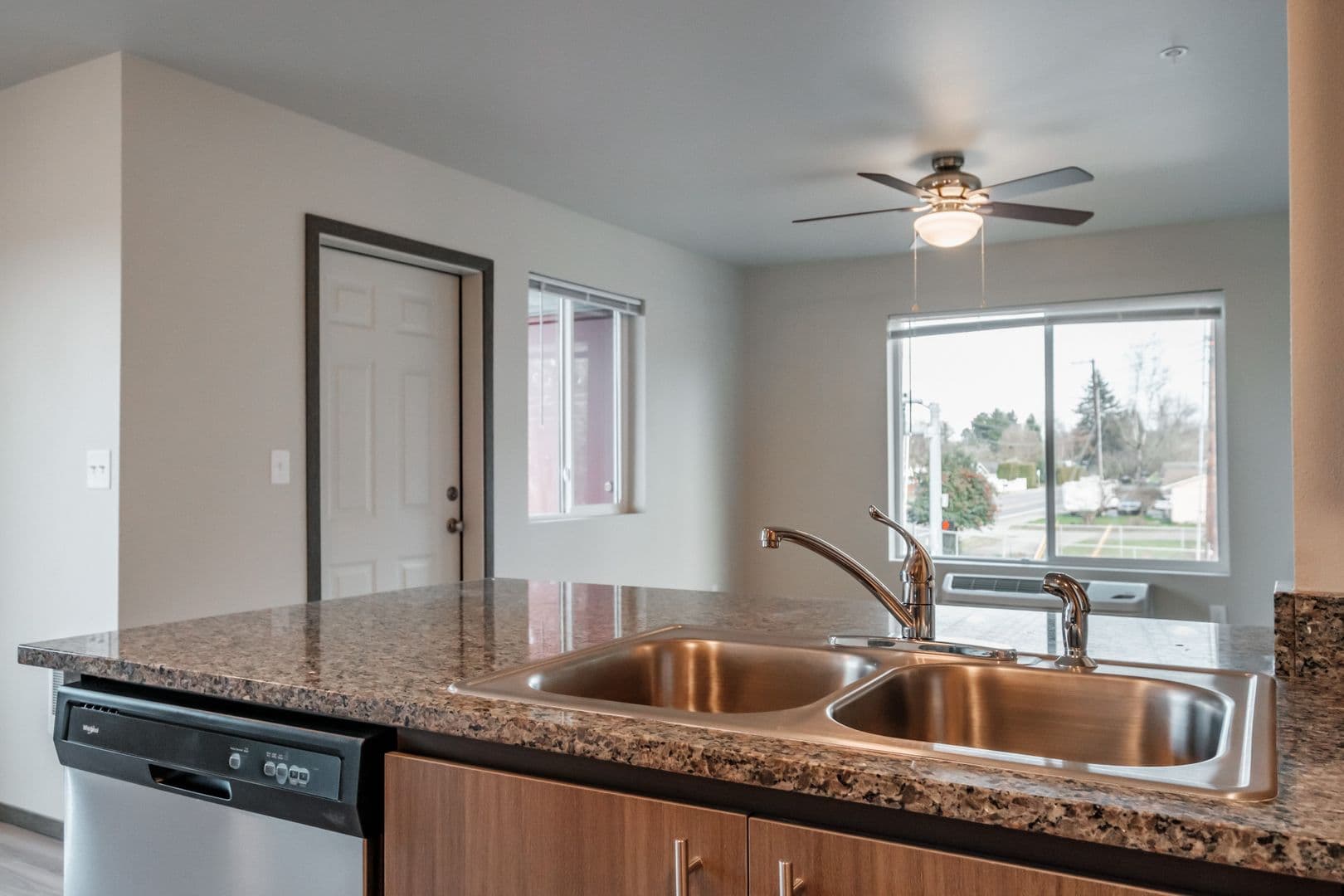 Salem Apartment: 3568 Cherry Glen Pl NE