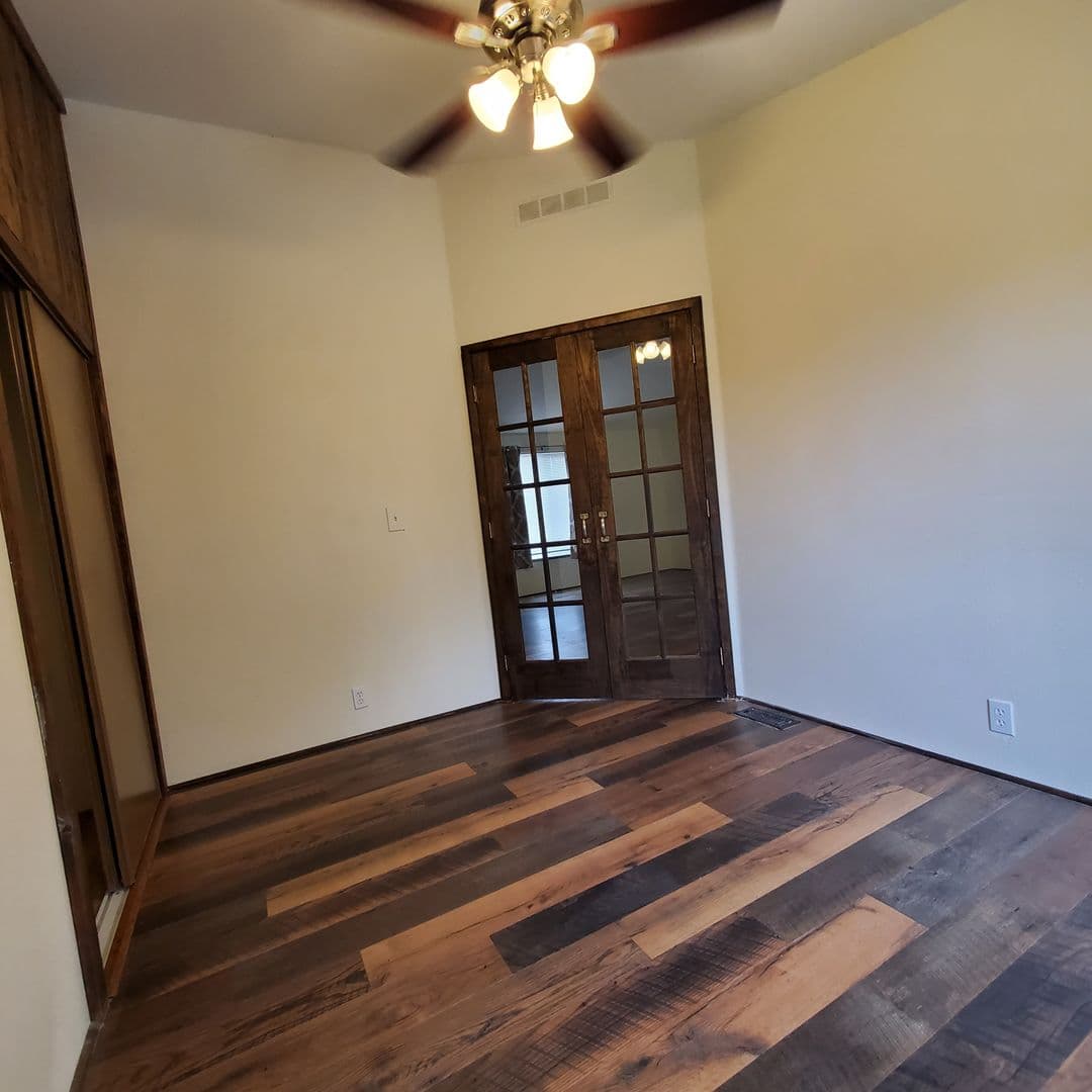 Tangent Condo: 33175 McFarland Road