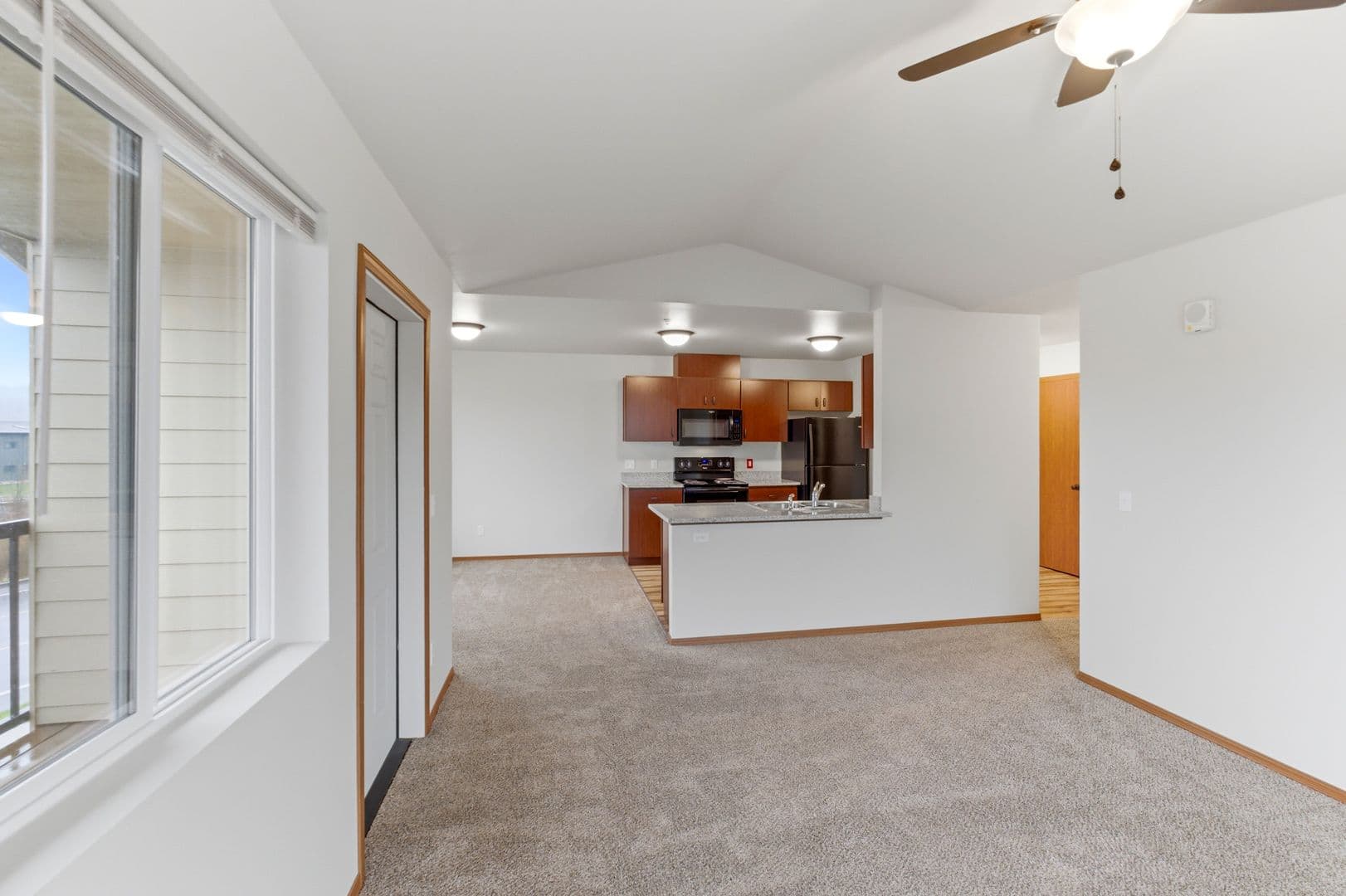 Philomath Apartment: 1933 College St