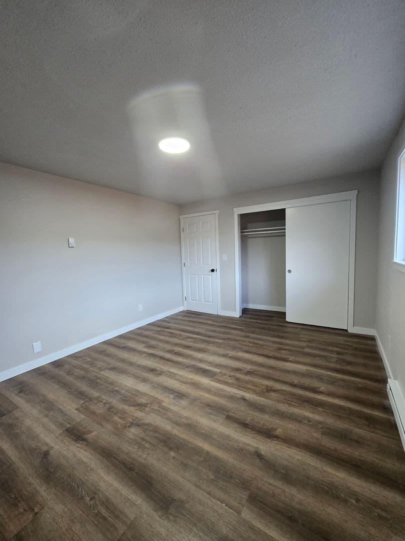 Albany Apartment: 2622-2628 Oak St. SE