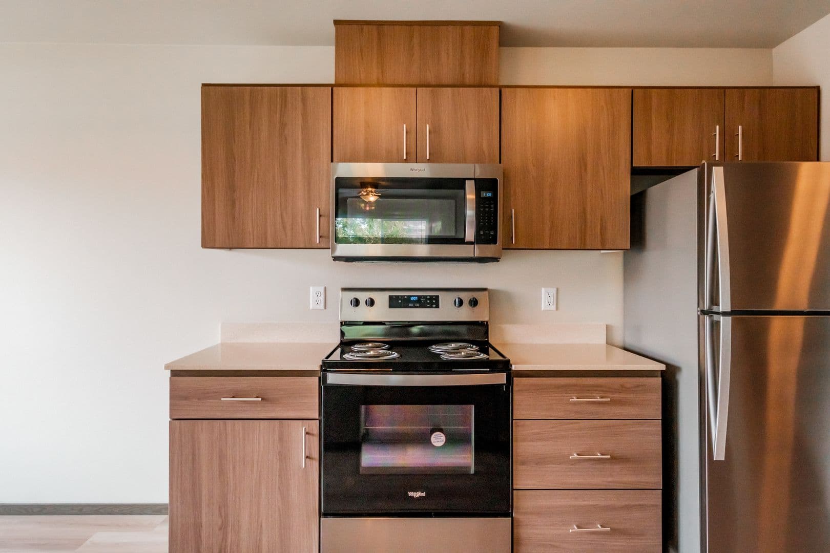 Salem Apartment: 178-210 SE Lancaster Dr.