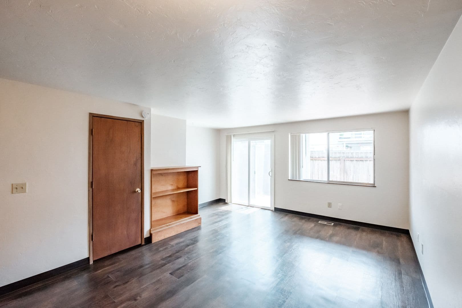 Albany Apartment: 462 26th Ave SE