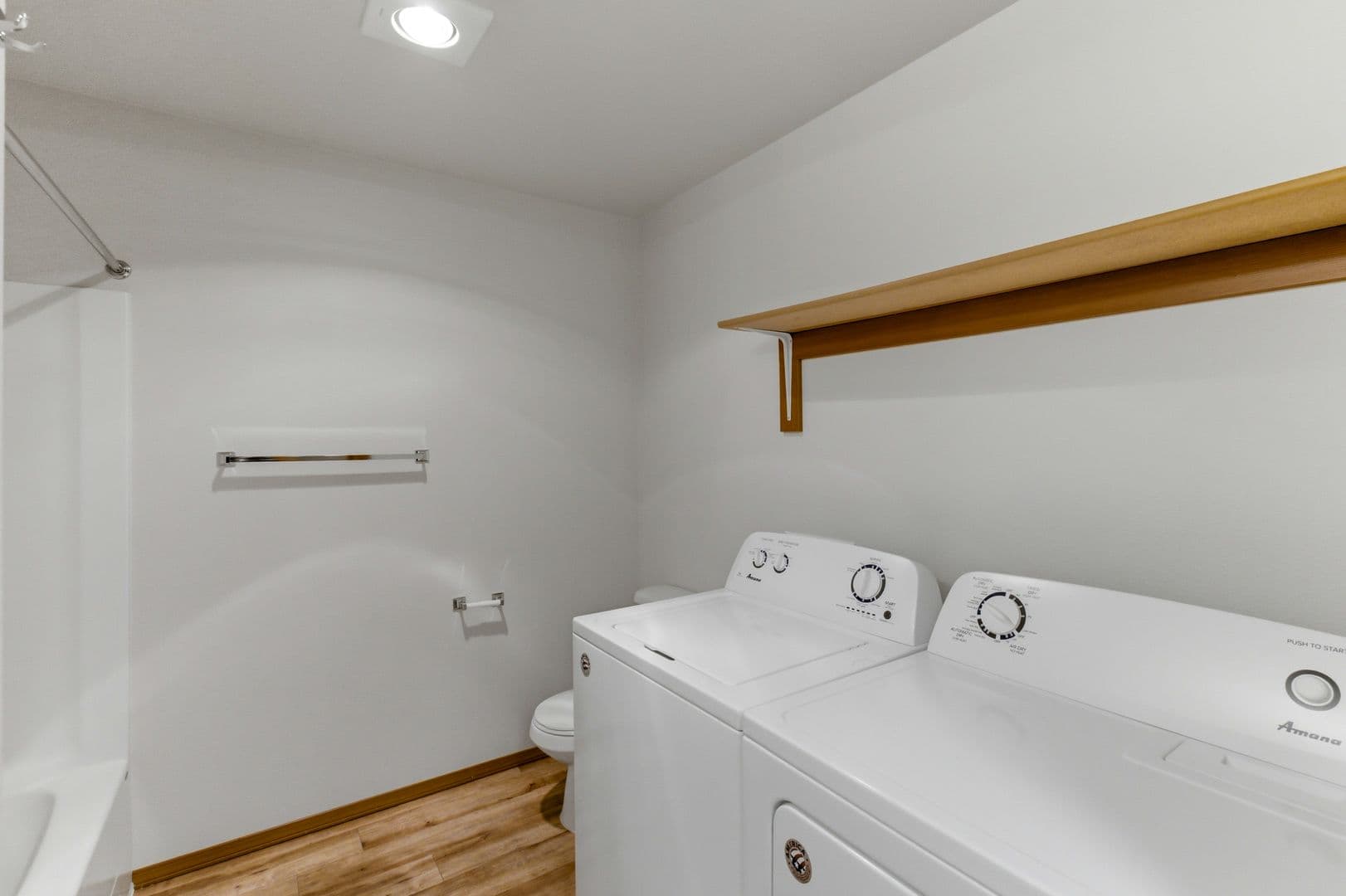 Philomath Apartment: 1933 College St