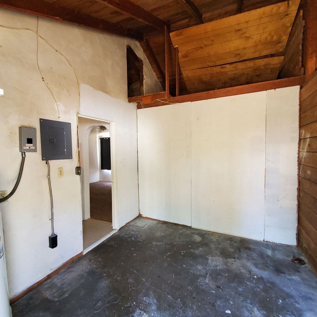 Albany Townhome: 2005 5th Ave SE