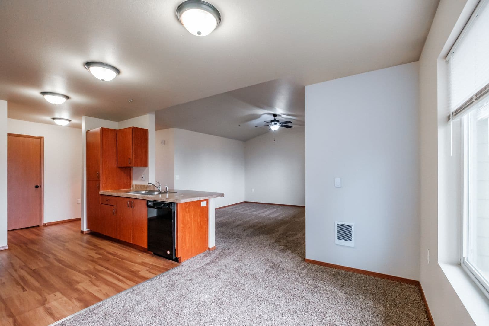 Lebanon Apartment: 1956 South Second Street