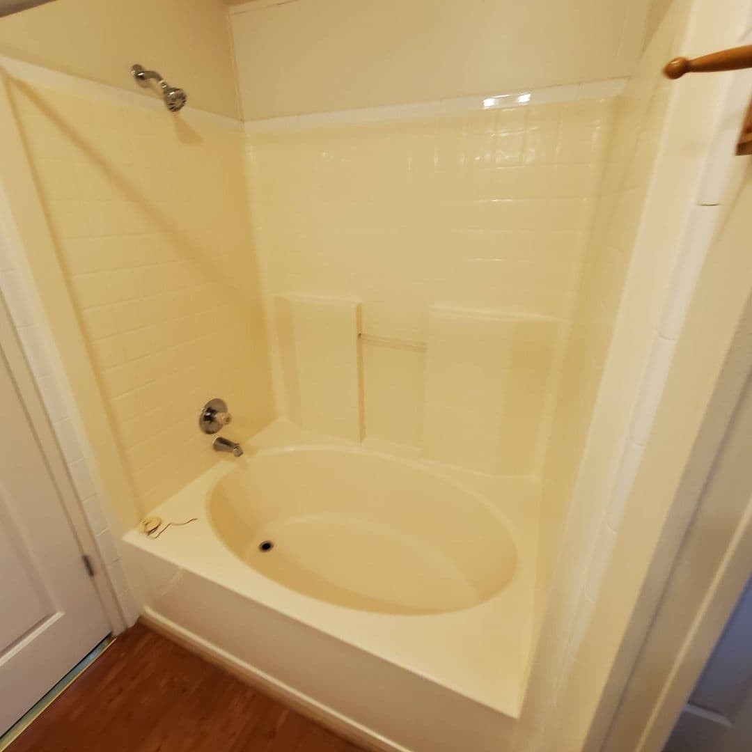 Tangent Condo: 33175 McFarland Road