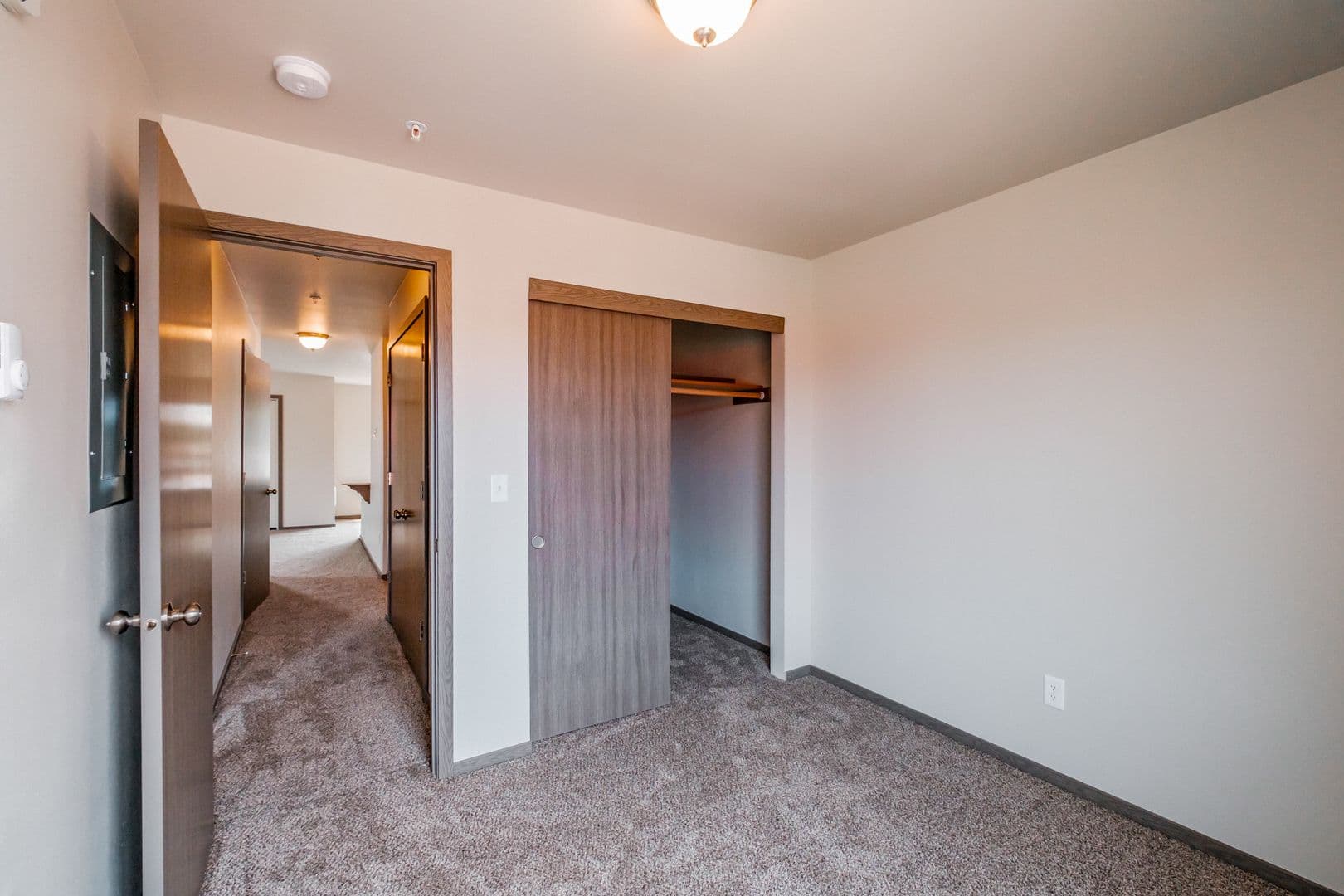 Salem Apartment: 178-210 SE Lancaster Dr.