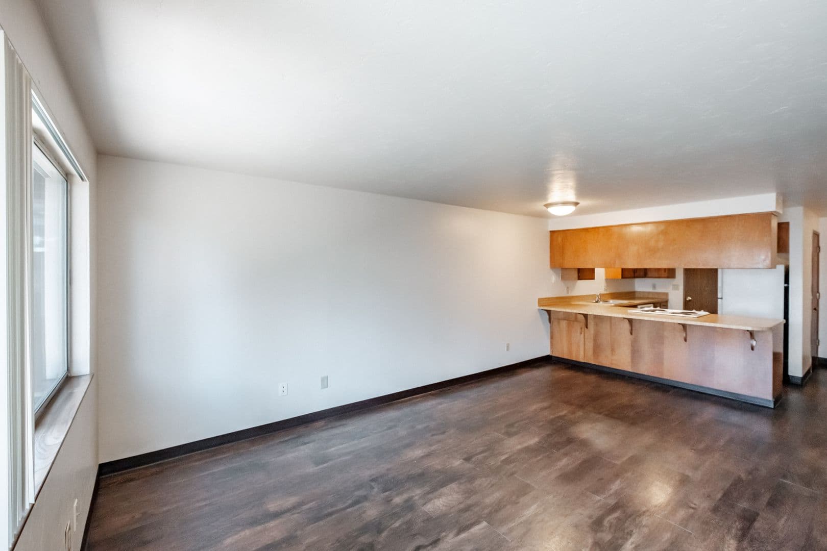 Albany Apartment: 462 26th Ave SE
