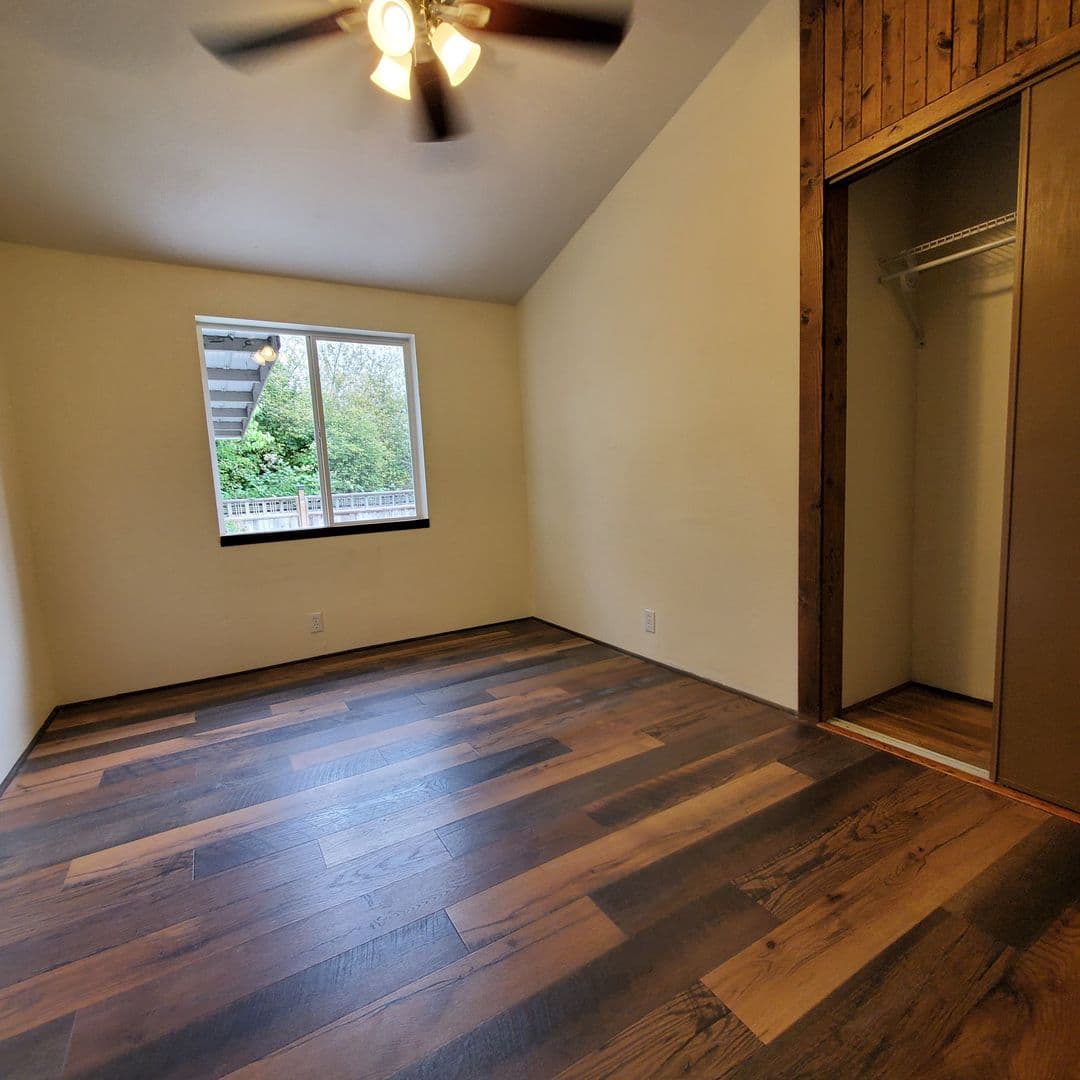 Tangent Condo: 33175 McFarland Road