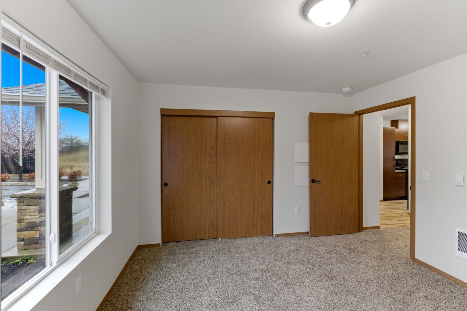Philomath Apartment: 1933 College St