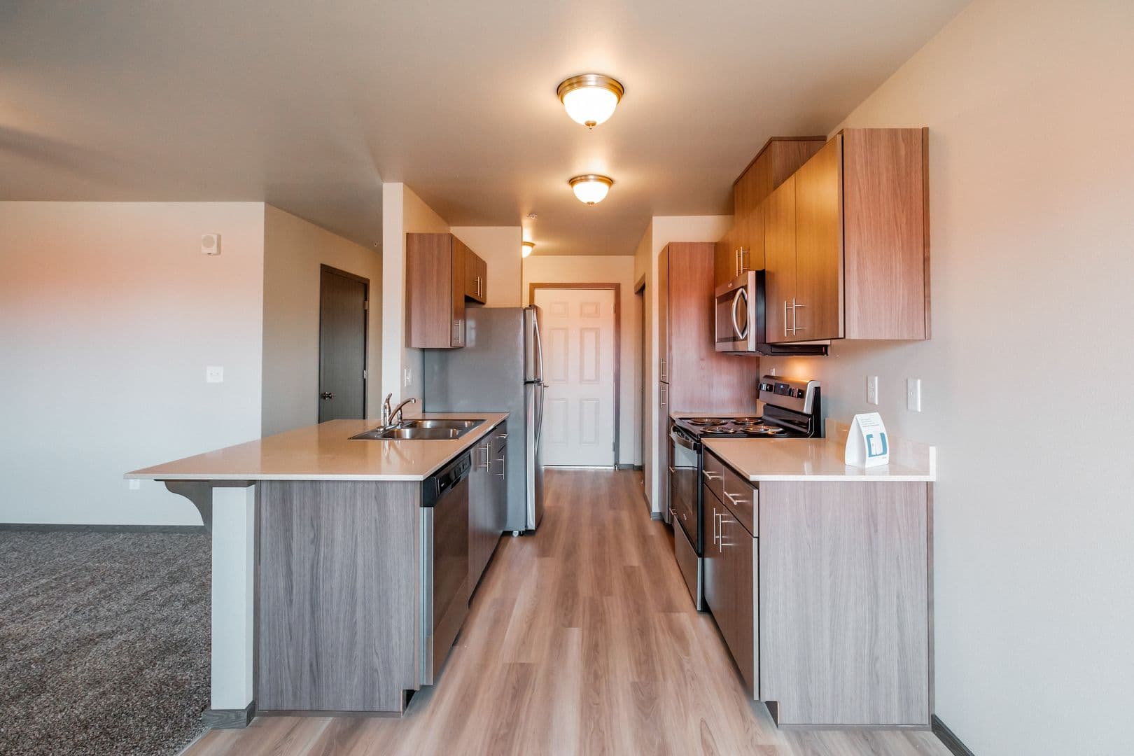 Salem Apartment: 178-210 SE Lancaster Dr.