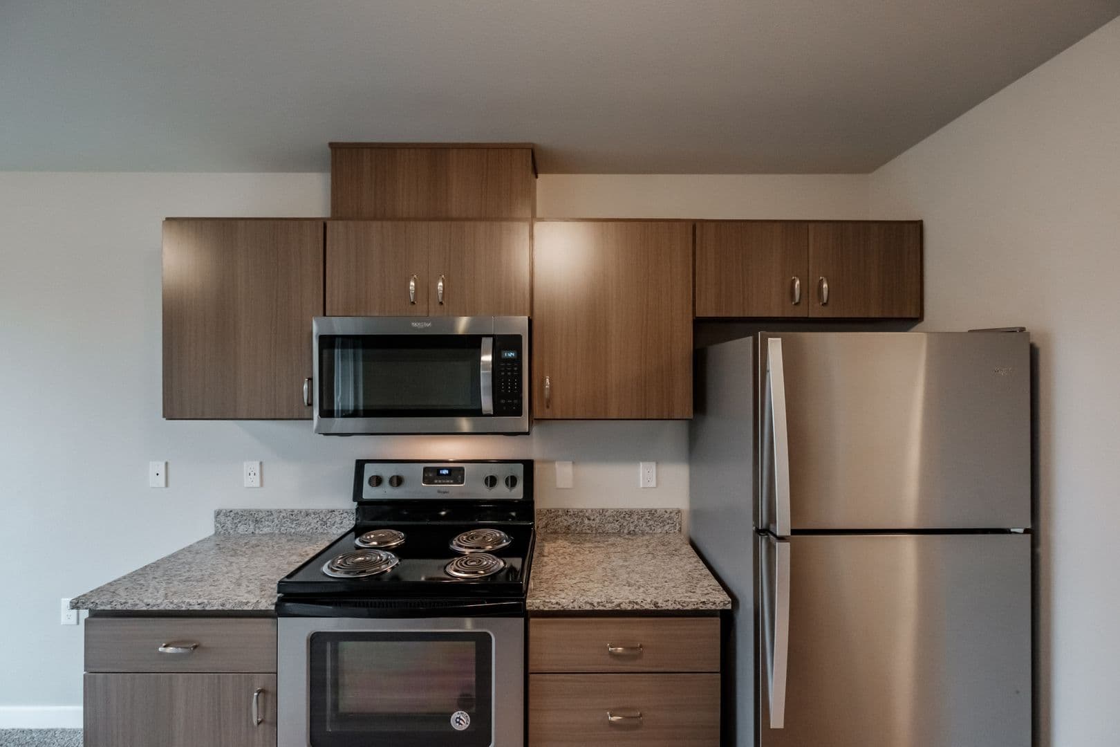 McMinnville Apartment: 240 NE Fircrest Drive #105
