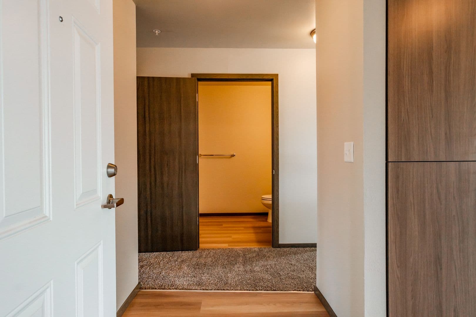 Salem Apartment: 178-210 SE Lancaster Dr.