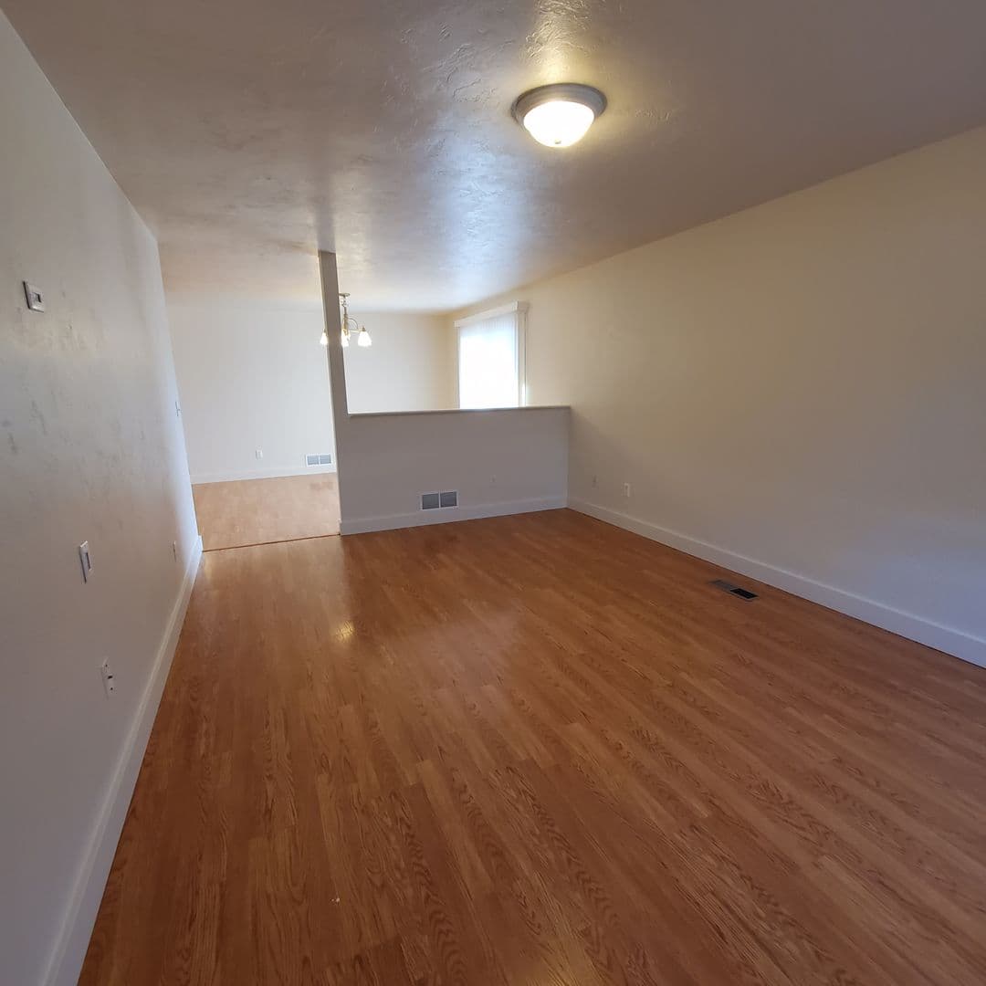 Albany Apartment: 232-234 30th Place