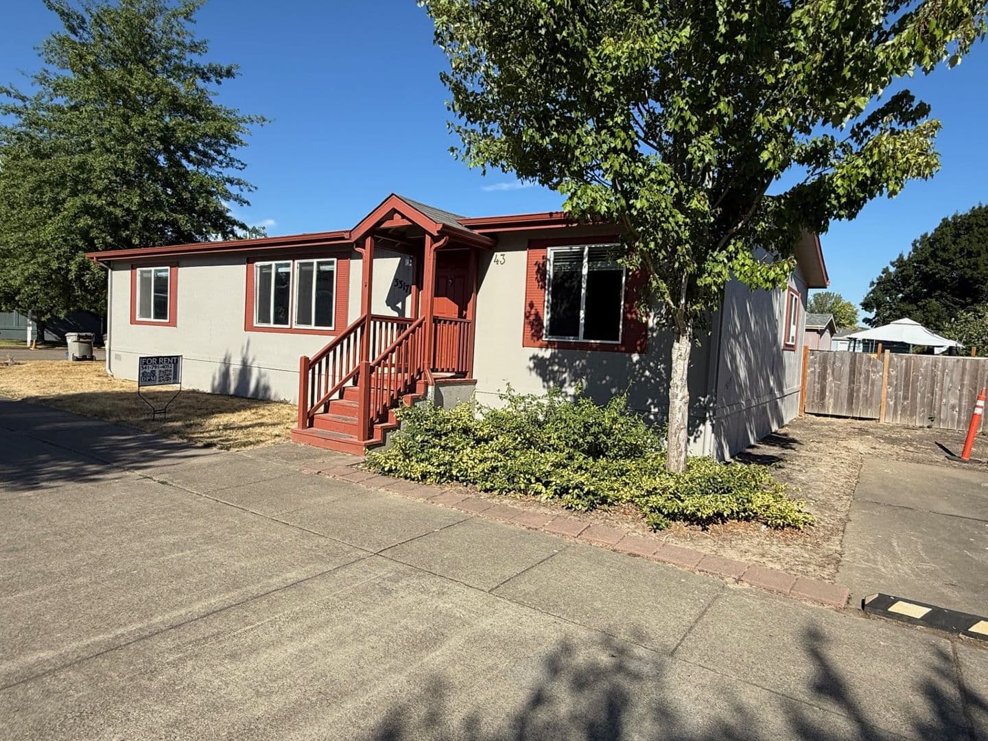 Tangent Condo: 33175 McFarland Road