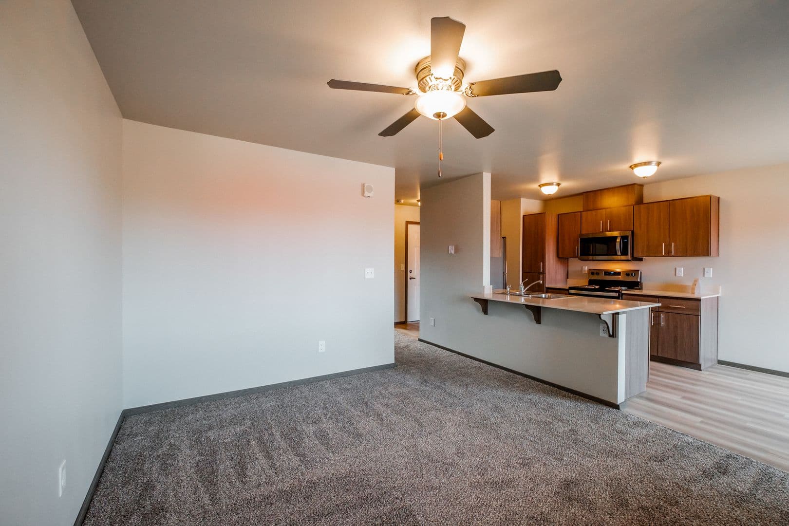 Salem Apartment: 178-210 SE Lancaster Dr.