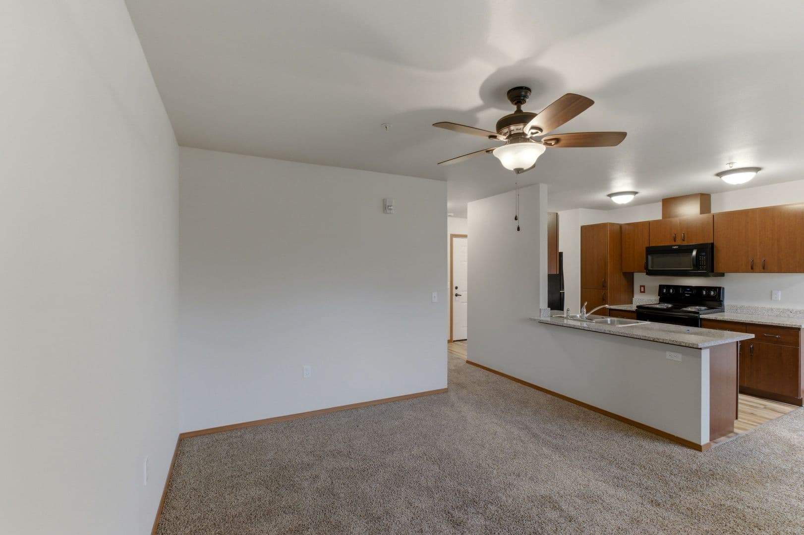 Philomath Apartment: 1933 College St