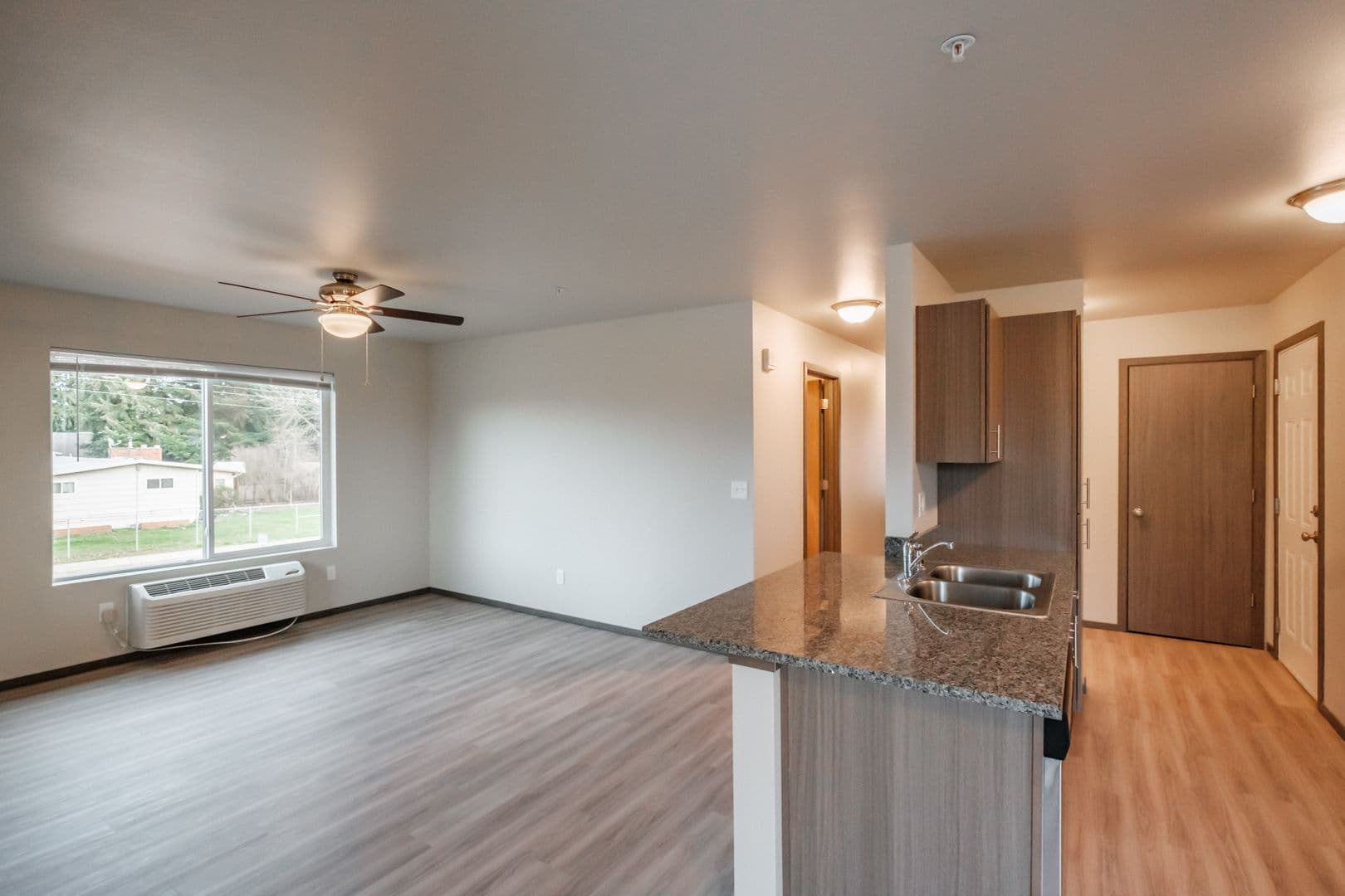 Salem Apartment: 3568 Cherry Glen Pl NE