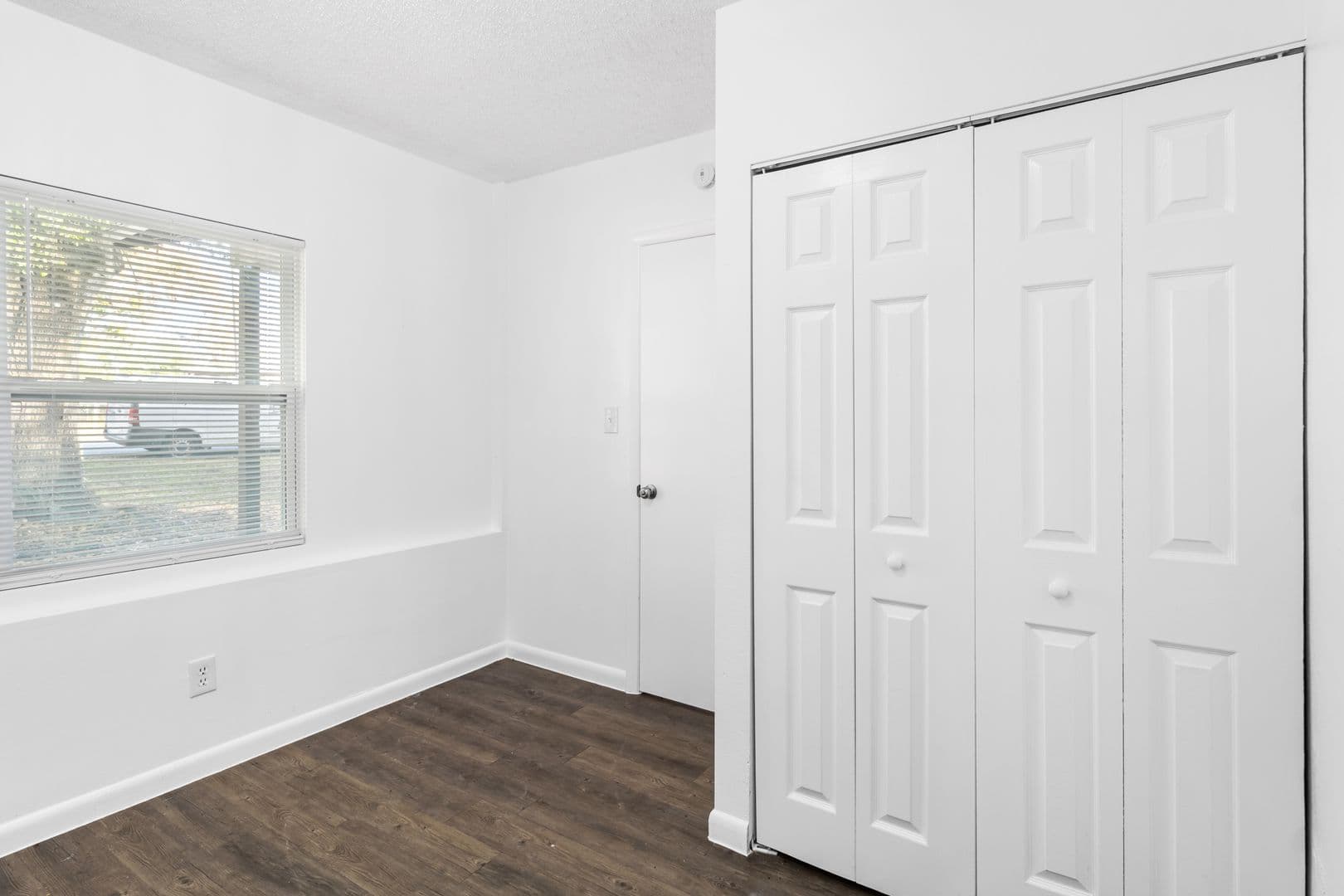 Lakeland House: 1016 Edith Avenue