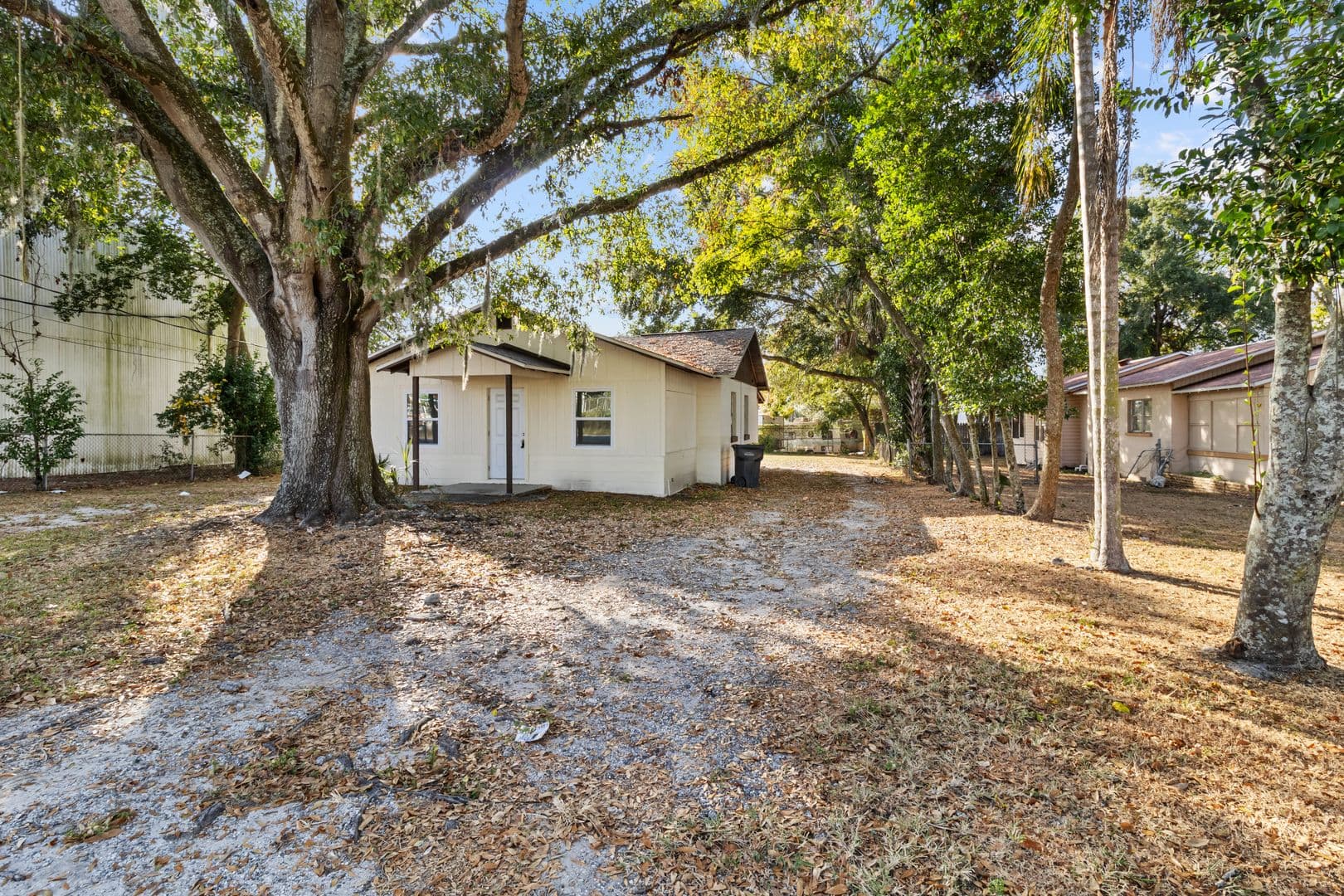 Lakeland House: 1016 Edith Avenue