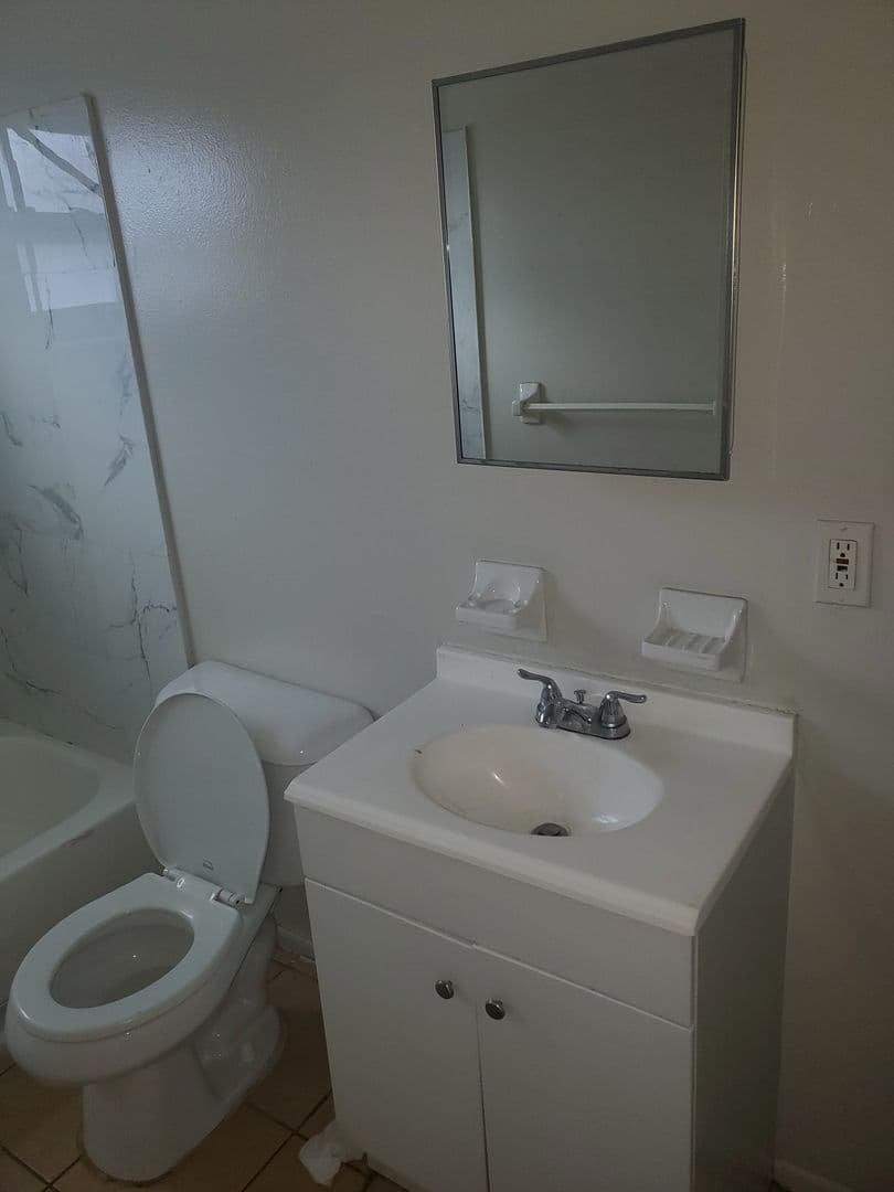 Tampa Apartment: 1522 E Eskimo Ave A-B