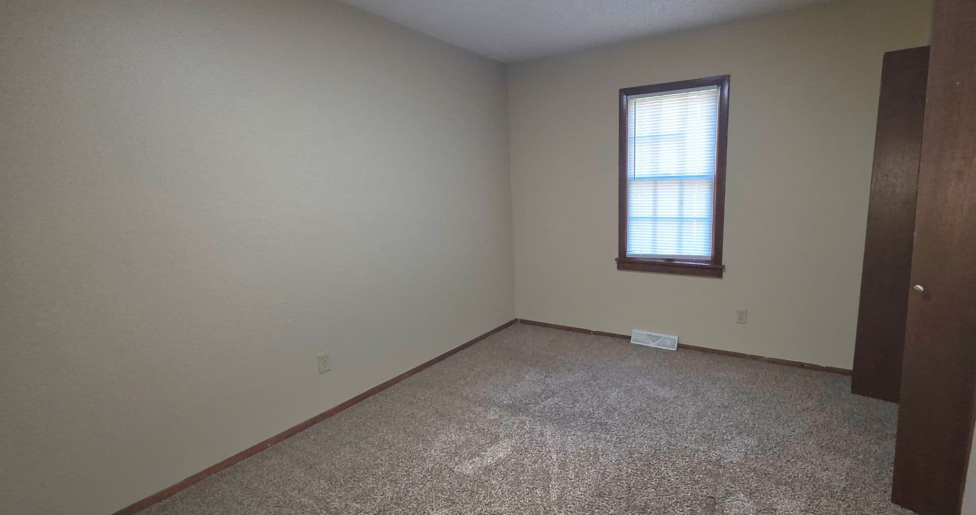 Springfield House: 2534 S. Regina Ave.