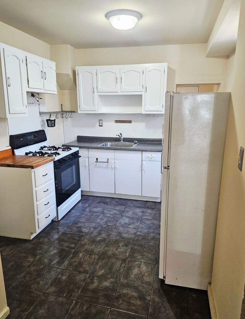 Philadelphia House: 2211 Oakford Street