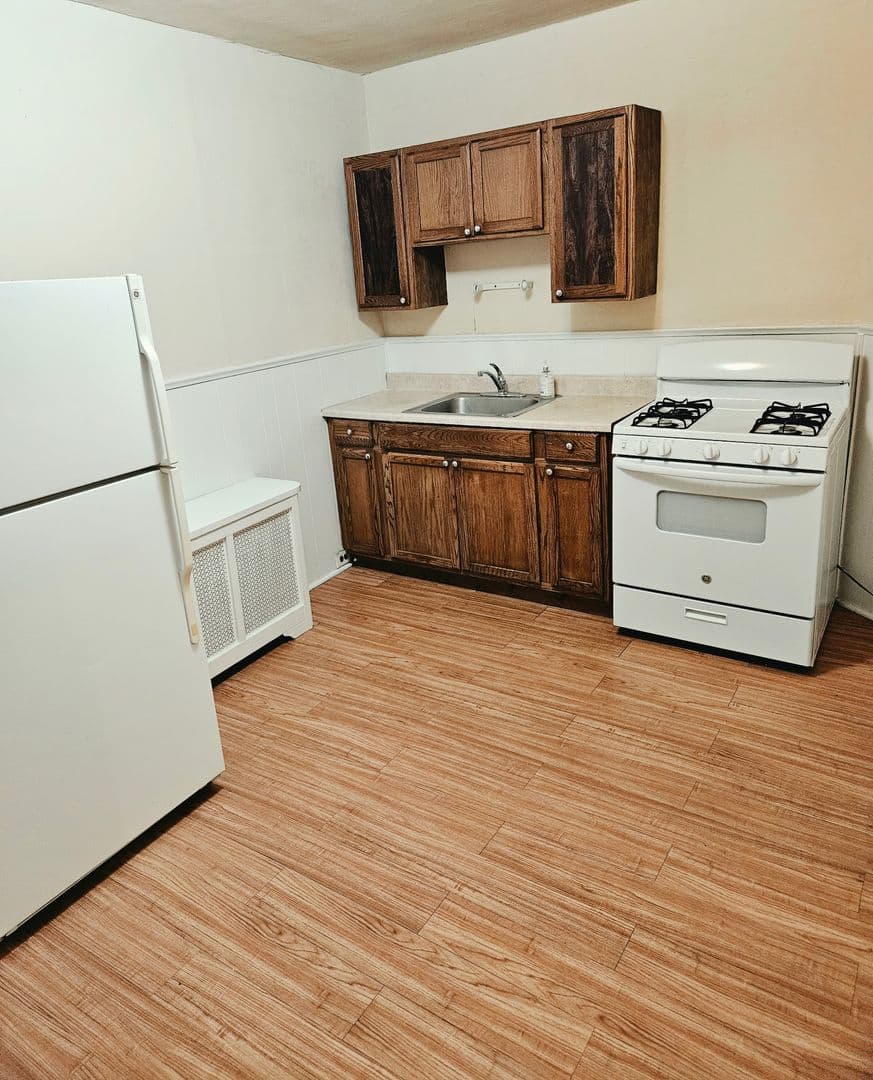 Philadelphia House: 2532 Dickinson St.