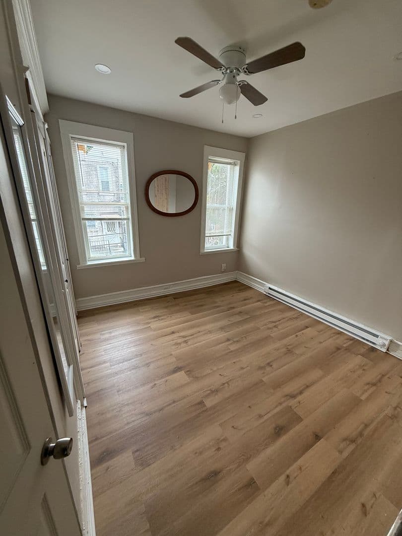 Philadelphia Apartment: 5211 Greenway Ave