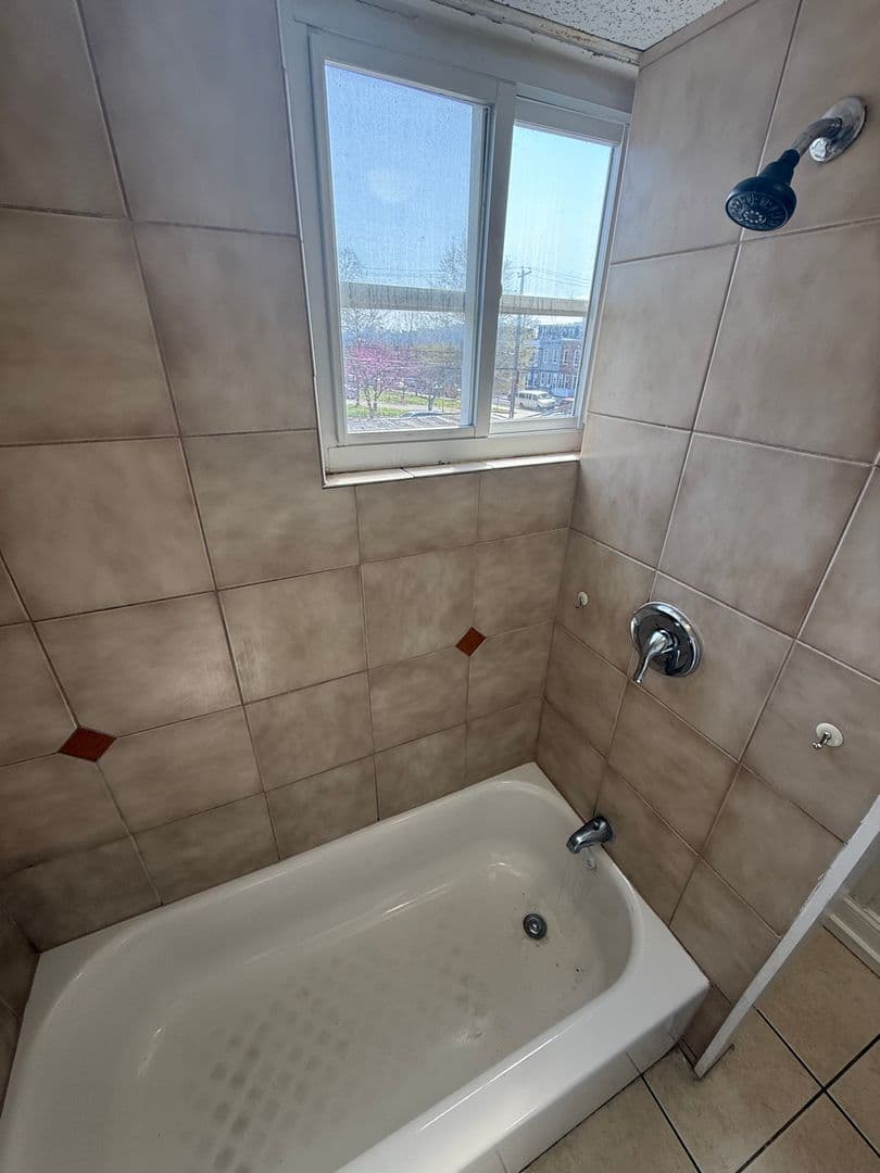 Philadelphia House: 3005 Hartville Street