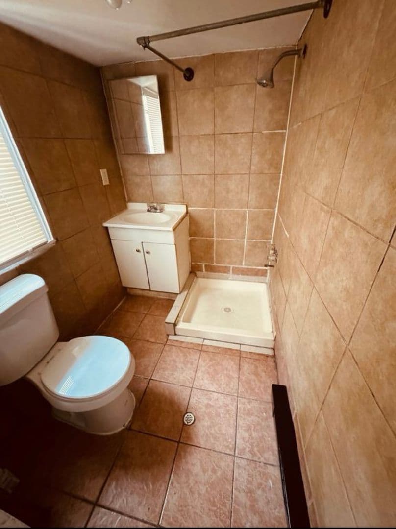 Philadelphia Apartment: 3056 Richmond Street