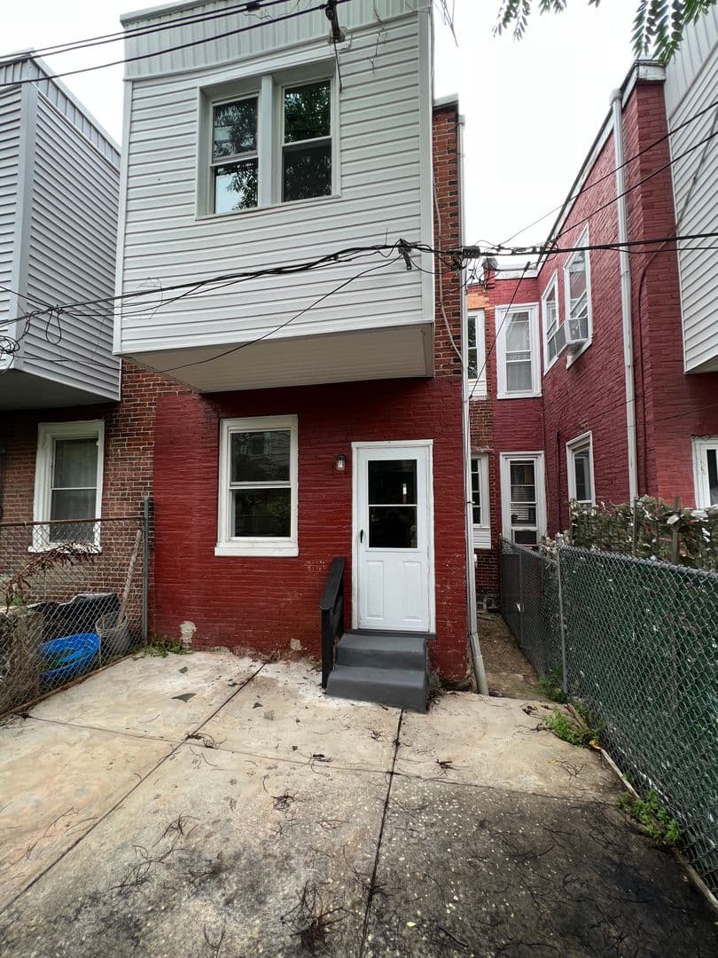 Philadelphia House: 5622 Walton Ave