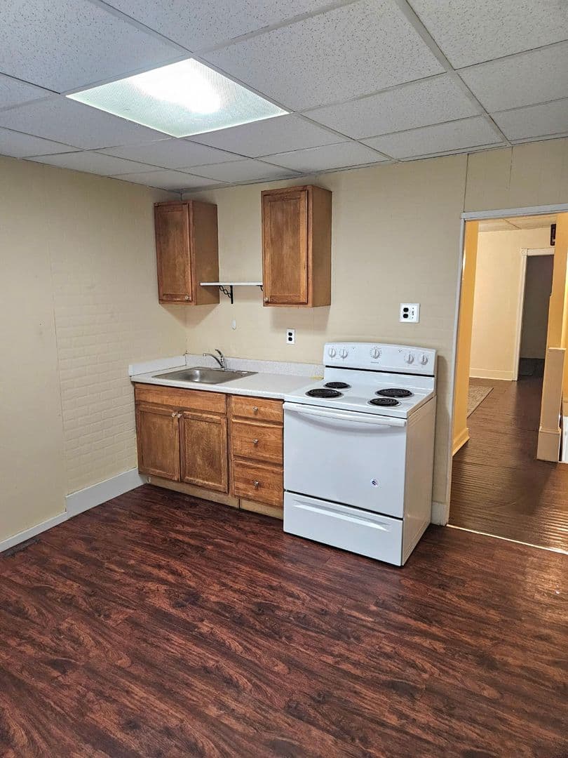 Philadelphia Apartment: 1538 Pt Breeze 2ND FLR