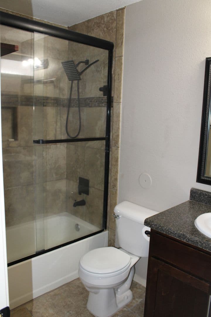 EL PASO House: 3713 LOMA ESTEBAN DR.