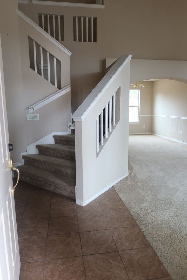 EL PASO House: 14233 SMOKEY POINT