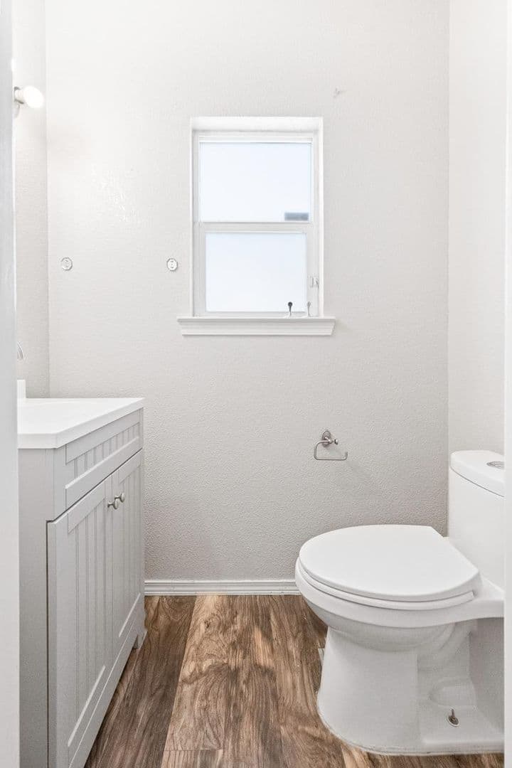 EL PASO House: 11857 JIM WEBB DR.
