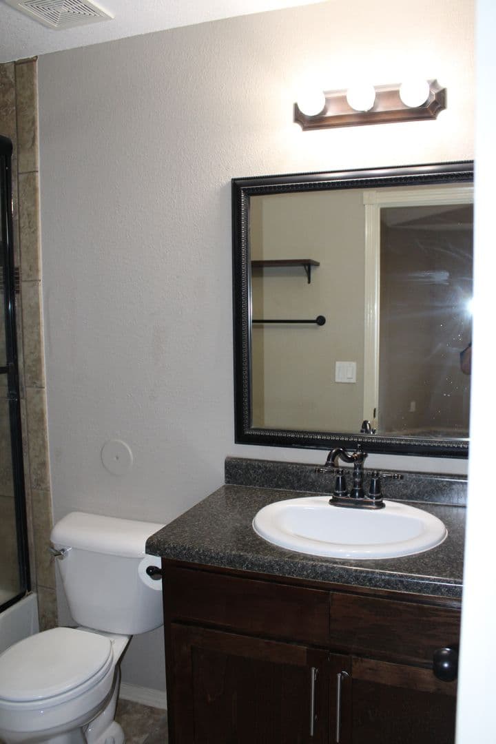 EL PASO House: 3713 LOMA ESTEBAN DR.