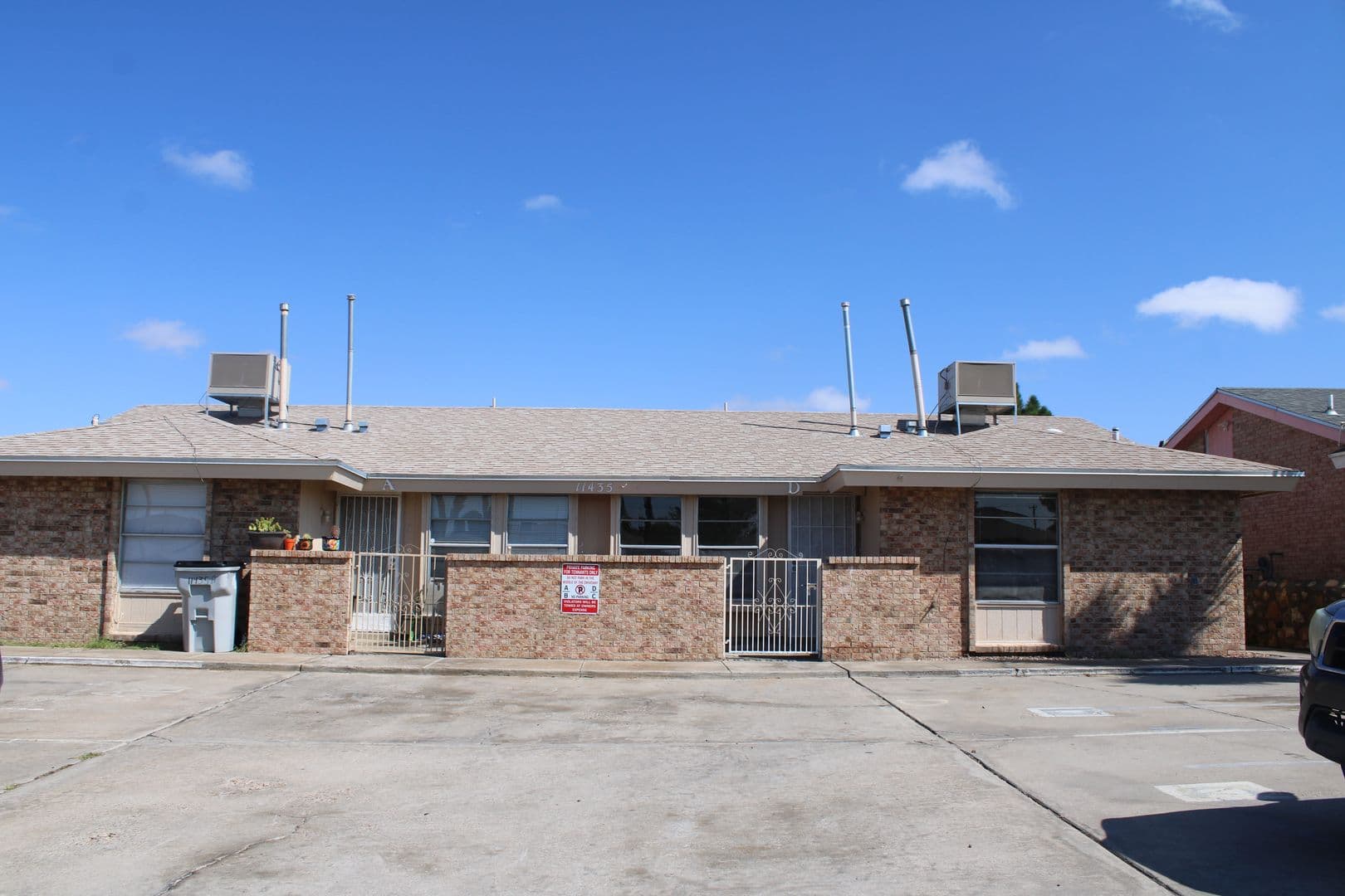 EL PASO House: 11435-D SUNDROP COURT