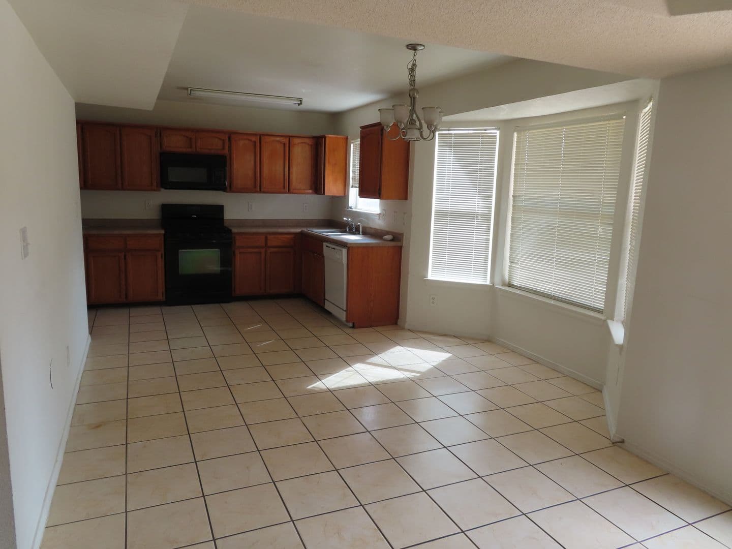 EL PASO House: 12860 TIERRA LINCE