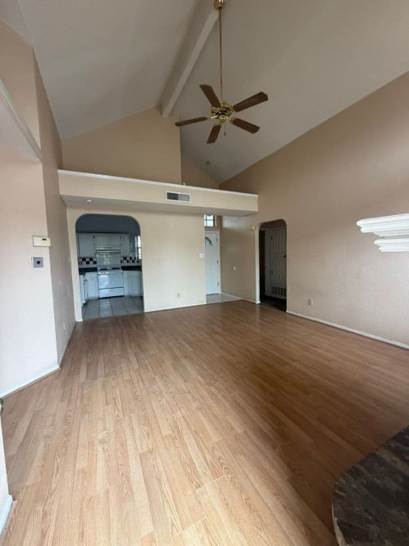 EL PASO House: 12158 NOEL ESPINOZA