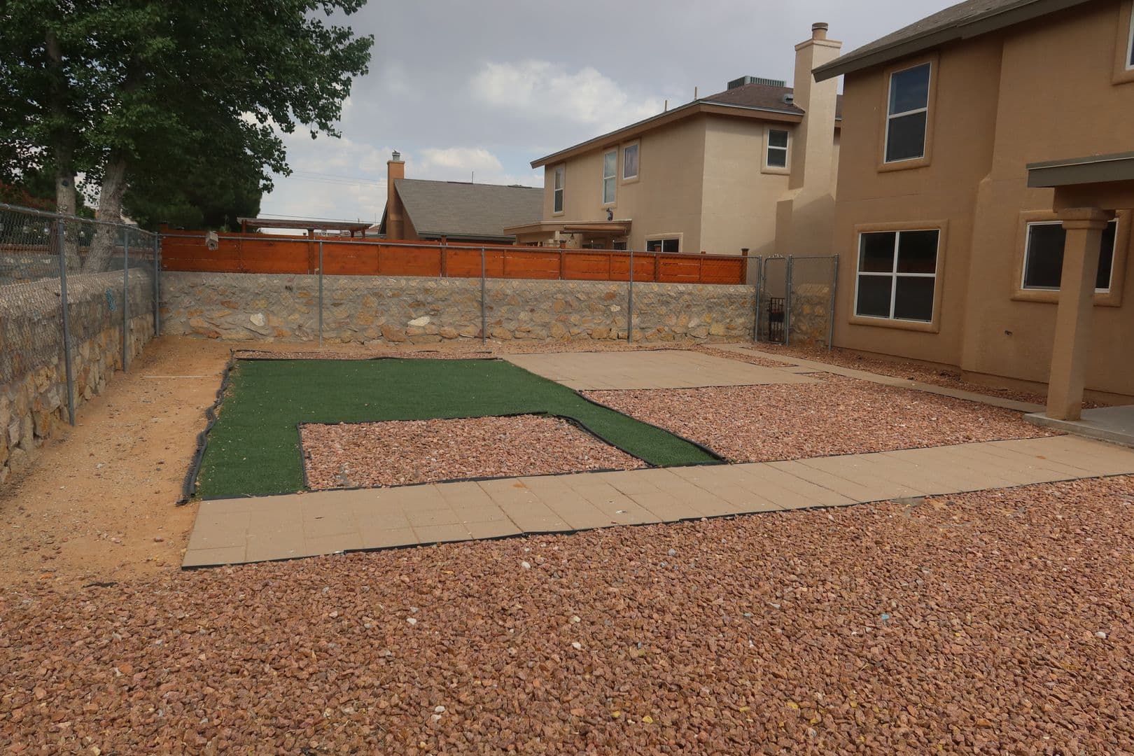 EL PASO House: 14233 SMOKEY POINT